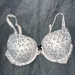 VS Body by Victoria Perfect push up  Shape HEARTS bra 32D